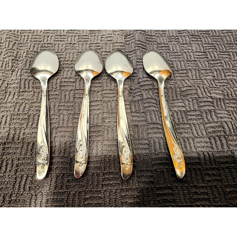 Oneida‎ Stainless Teaspoons   ROSEANNE  Discontinued   Set of 4